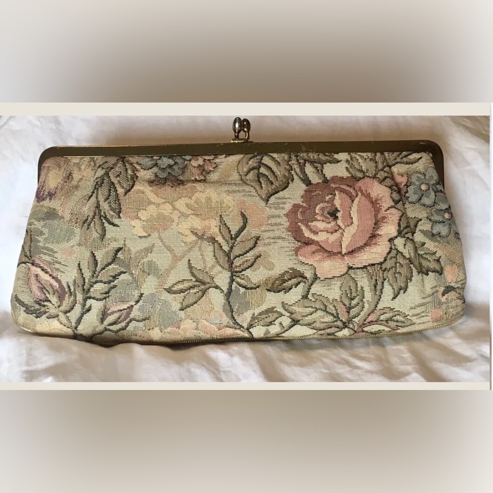GARAY Vintage Multicolor tapestry clutch purse Floral Embroidered w Kiss clasp